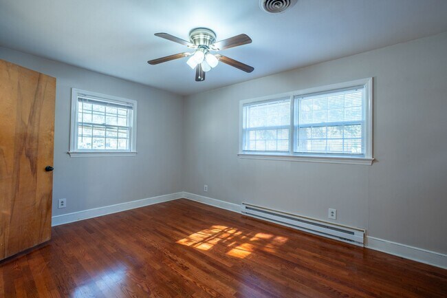 Building Photo - 3209 Pine Brook Ln