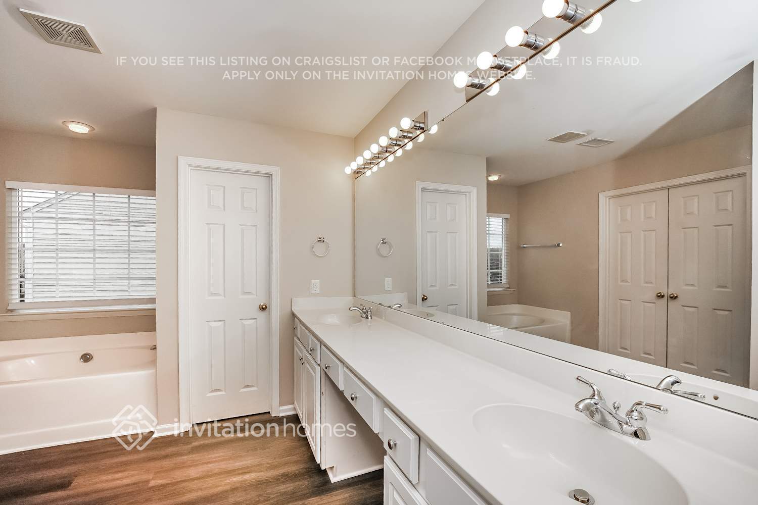 Building Photo - 10828 Fountaingrove Dr