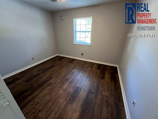 Building Photo - 1714 Biscayne Dr