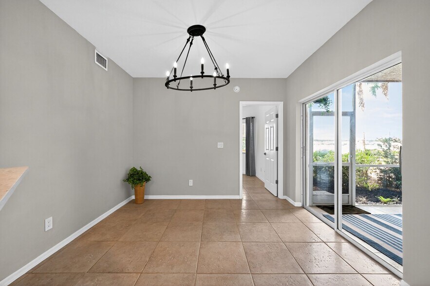 Building Photo - 2671 Citrus Lake Dr