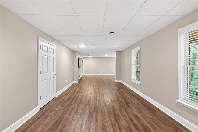 Building Photo - 4582 Campenille Ct
