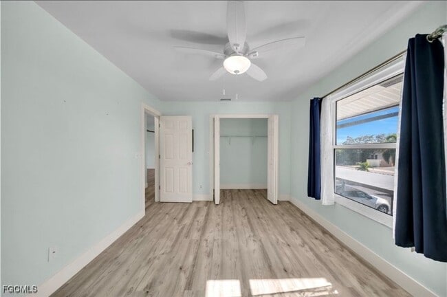 Building Photo - 1521 SW 47th Terrace