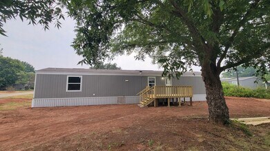 Building Photo - 5435 Clear View Dr