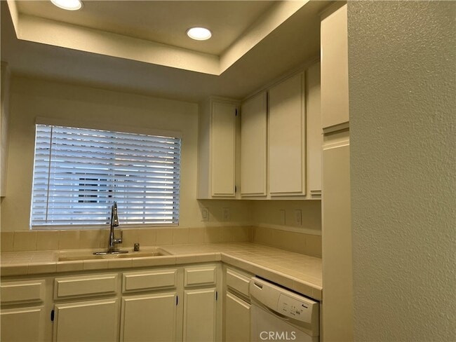 Building Photo - 24480 Mozer Dr