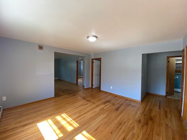 Building Photo - 468 Avenue A