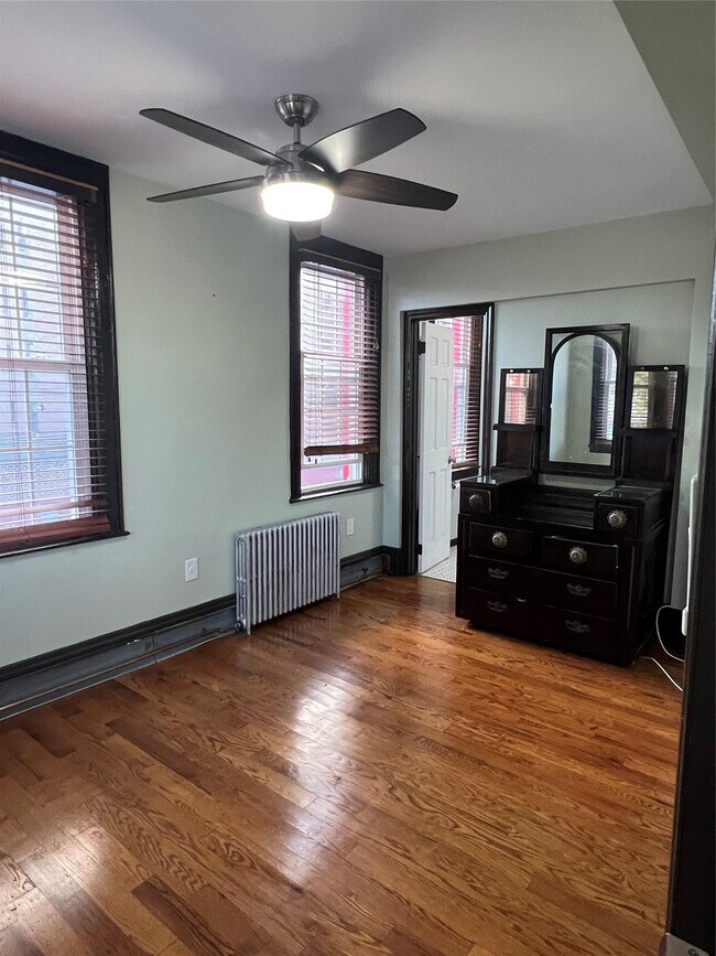 Building Photo - 87-13 135th St