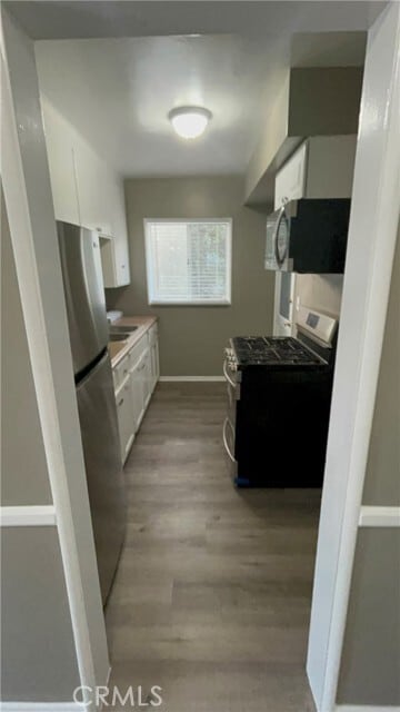 Building Photo - 1818 N Kingsley Dr