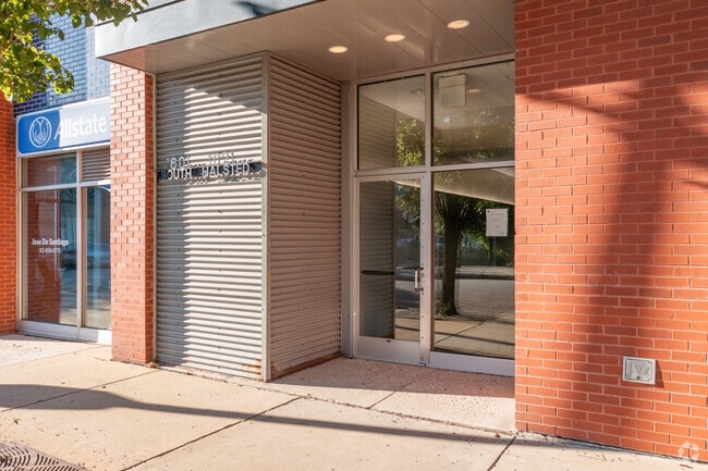 Entrance - Pilsen Gateway