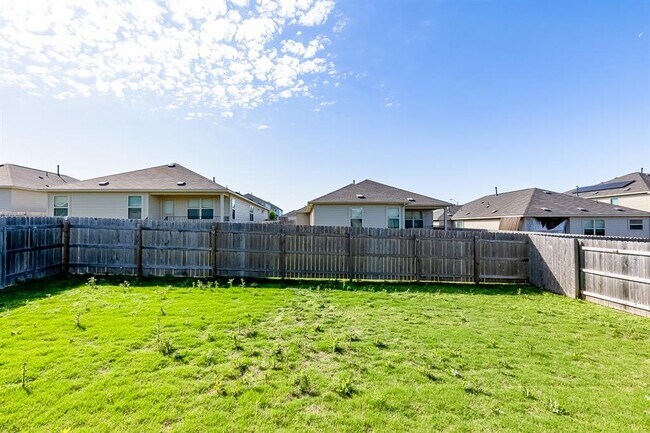 Building Photo - 5853 Bianca Dr