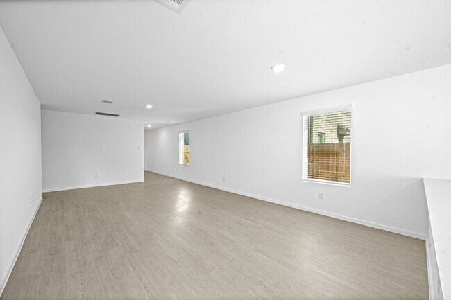 Building Photo - 3033 Dawn Sound Dr