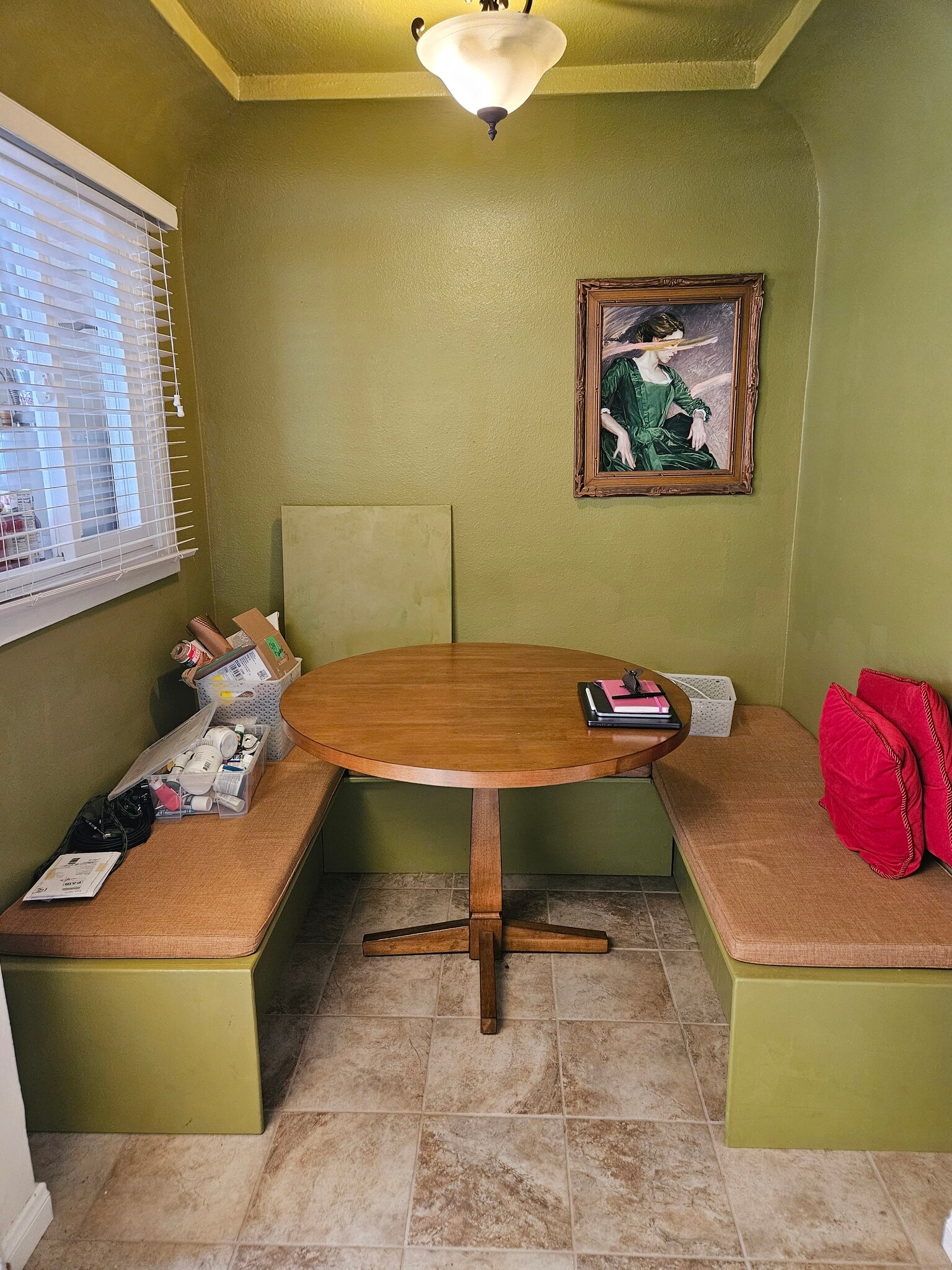 Building Photo - 533 N Gardner St