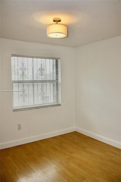 Building Photo - 2079 W 54th Terrace