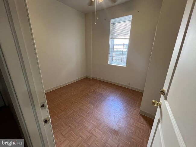 Building Photo - 1709 W Montgomery Ave