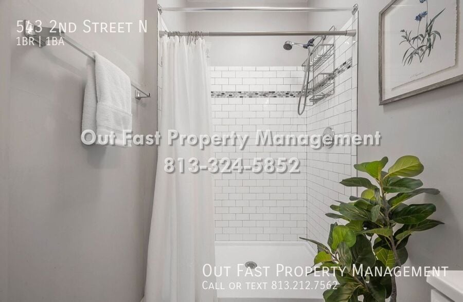 Building Photo - 543 2nd St N