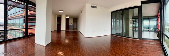 Building Photo - 4808 N 24th St
