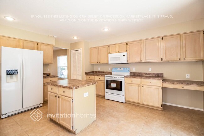 Building Photo - 13044 Bellerive Ln