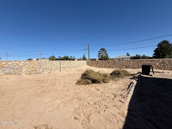 Building Photo - 1217 Iguana Pl