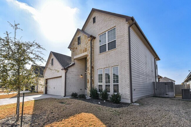 Building Photo - 6306 Golden Gate Dr
