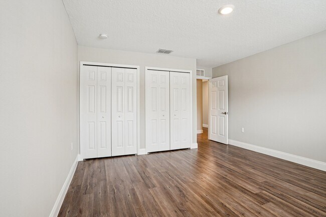 Floorplan - Eleven Oaks