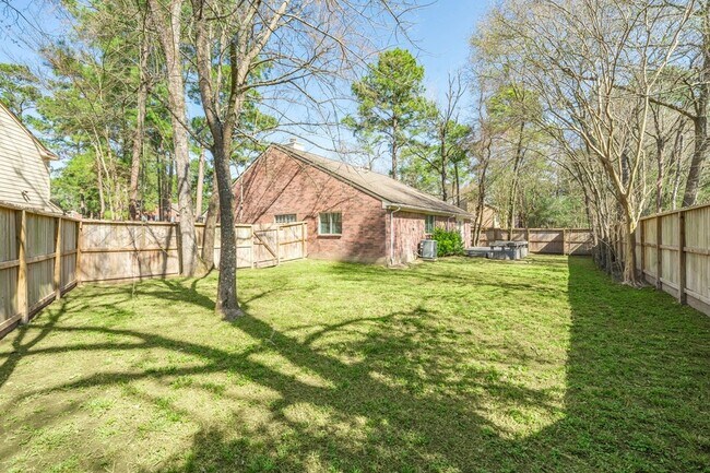 Building Photo - 23 E Stony Bridge Cir