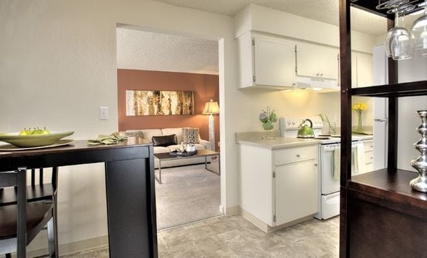 Building Photo - Greenbriar Villa Apartments