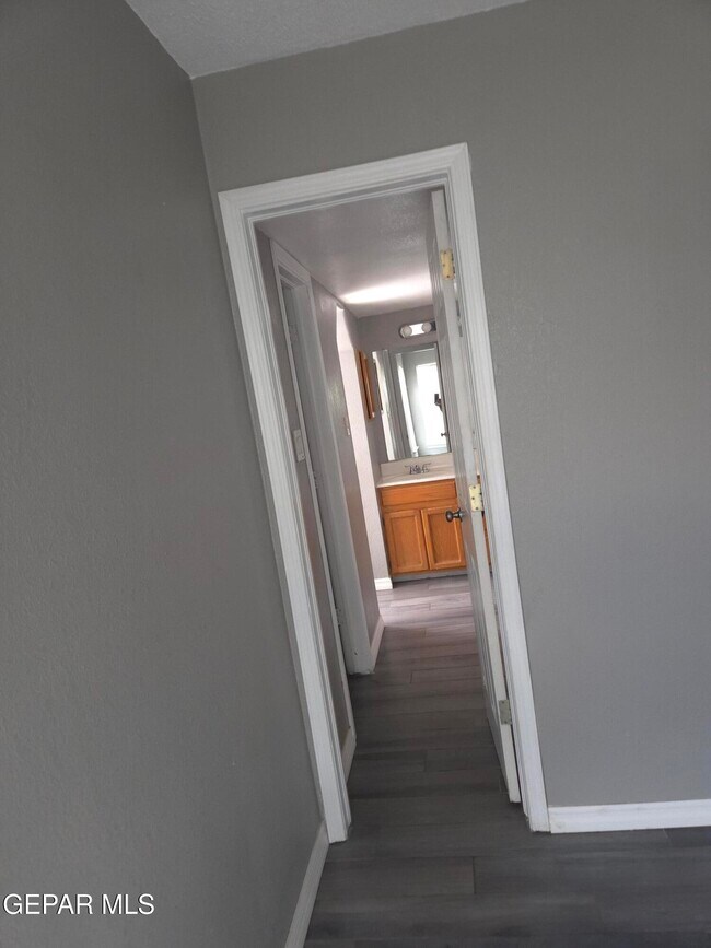 Building Photo - 4629 Loma Grande Dr