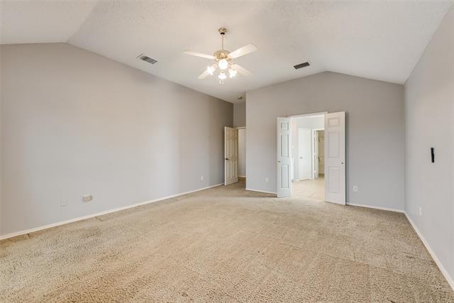 Building Photo - 803 Livingston Dr