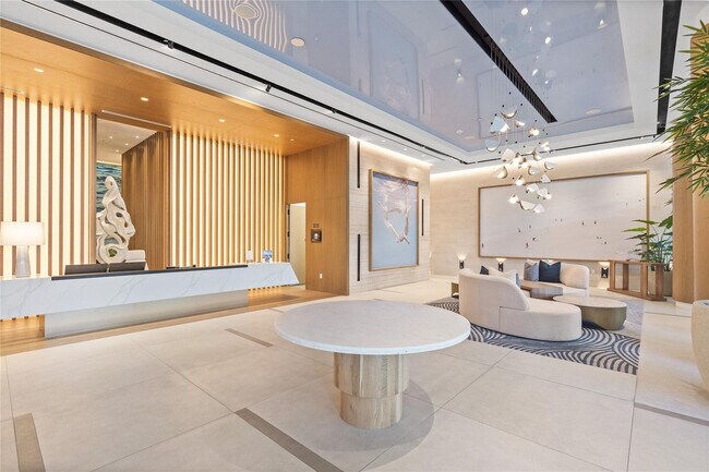 Building Photo - 153 N Seabreeze Blvd