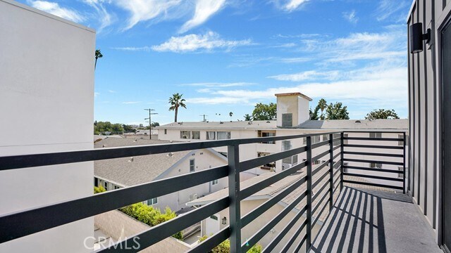 Building Photo - 1211 N Kingsley Dr