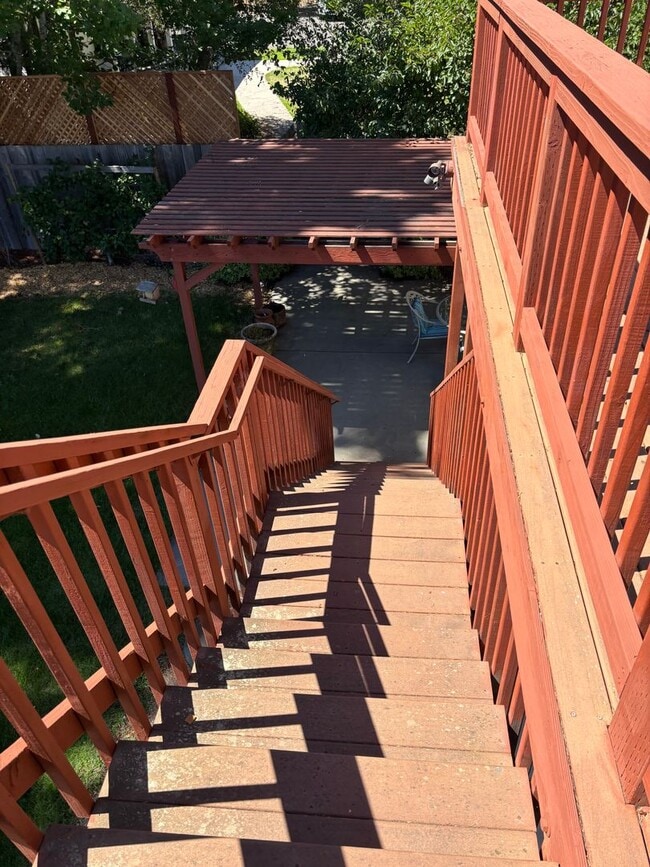 Building Photo - Charming 3 bedroom 2 bath home Sebastopol!!