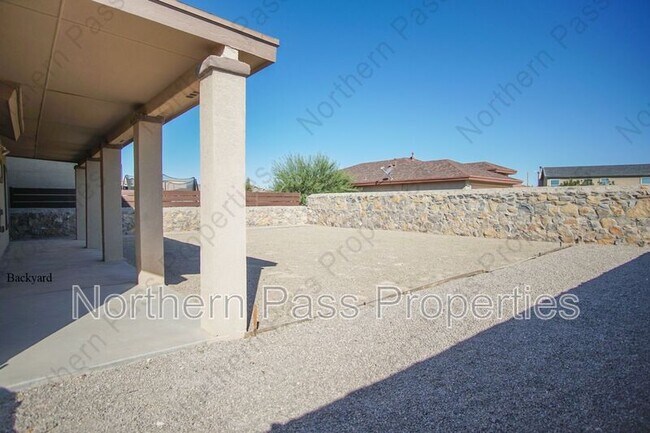 Building Photo - 12945 Hueco Hill Dr