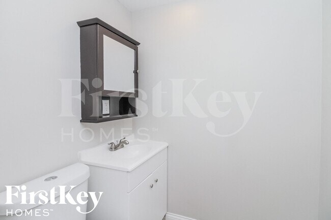 Building Photo - 1332 Jamie Ln