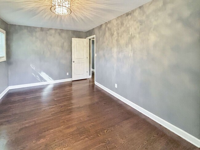Building Photo - BEAUTIFUL Property in Marietta!