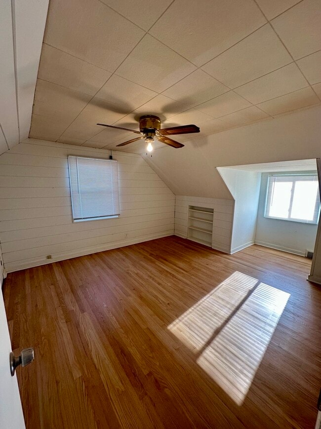 Building Photo - 2156 Downey Rd