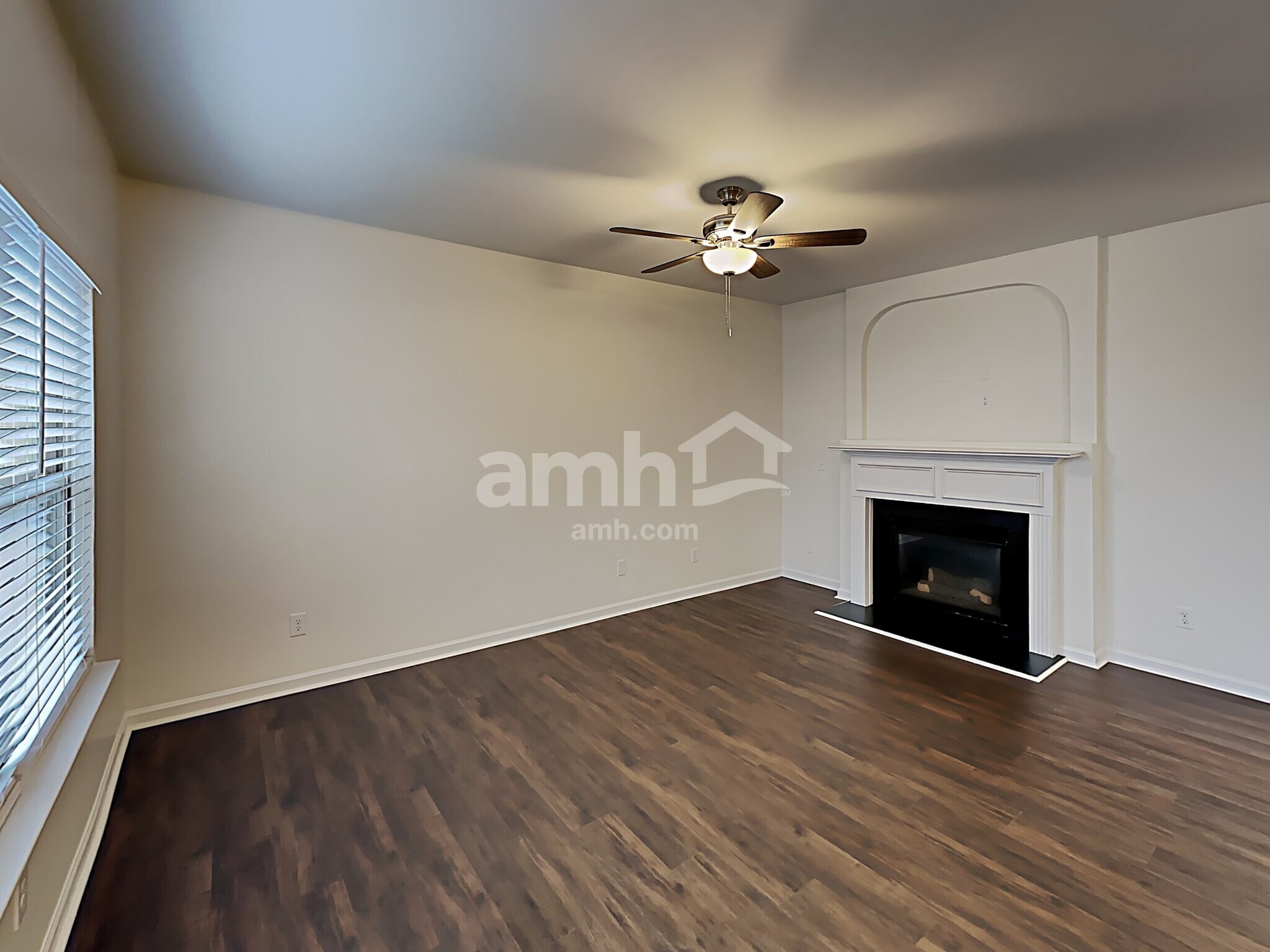 Building Photo - 635 Ocean Ave