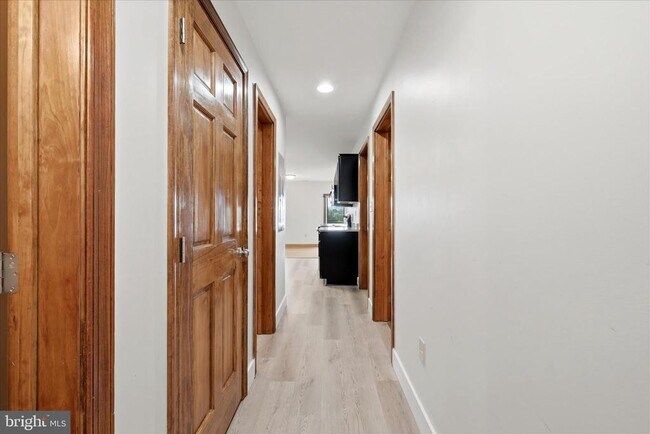 Building Photo - 443 Millwood Ave