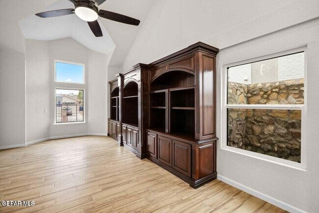 Building Photo - 7216 Desert Jewel Dr