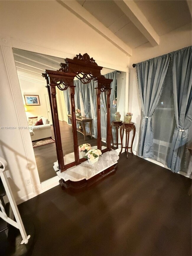 Building Photo - 2036 NE 21st Ave