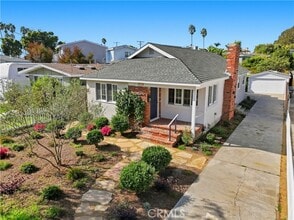 Building Photo - 815 S Juanita Ave