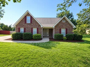 Building Photo - 704 White Dove Dr