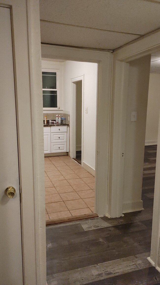 Building Photo - 1020 Penn Ave