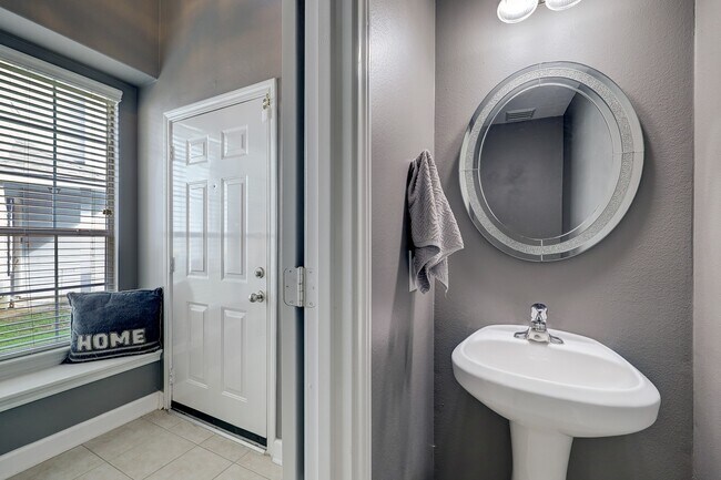 Building Photo - 182 W Stedhill Loop