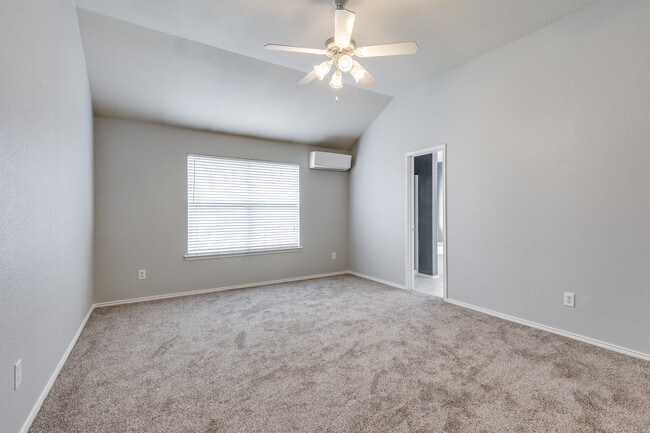 Building Photo - 1201 Roping Reins Way