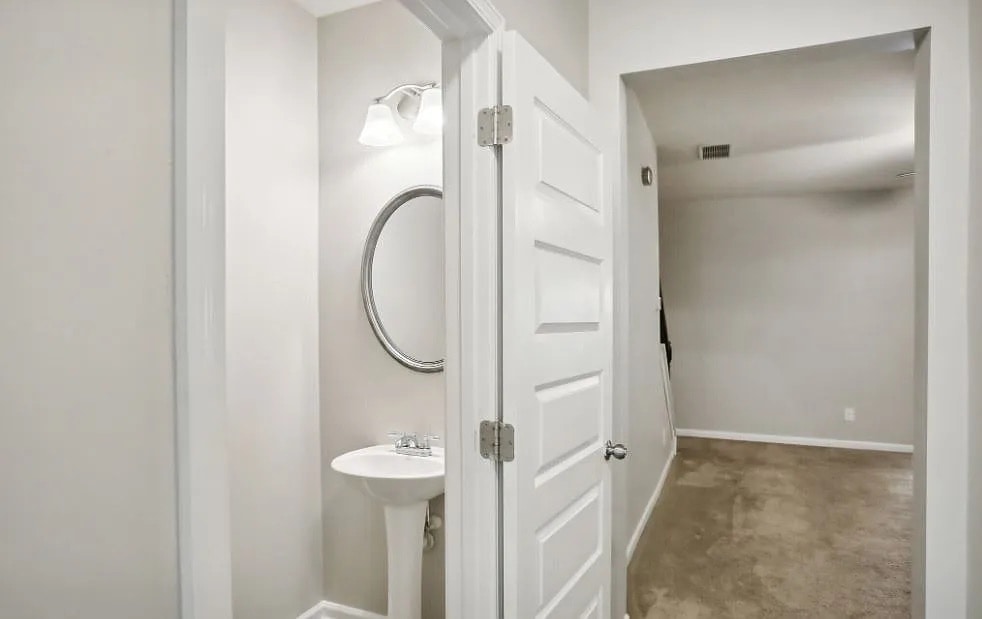Building Photo - Room in Townhome on Estes Dr