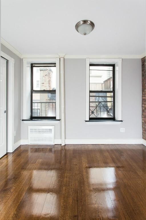 Building Photo - 1373 1st Ave