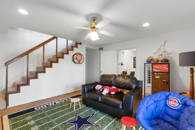 Building Photo - 3161 Brincrest Cir