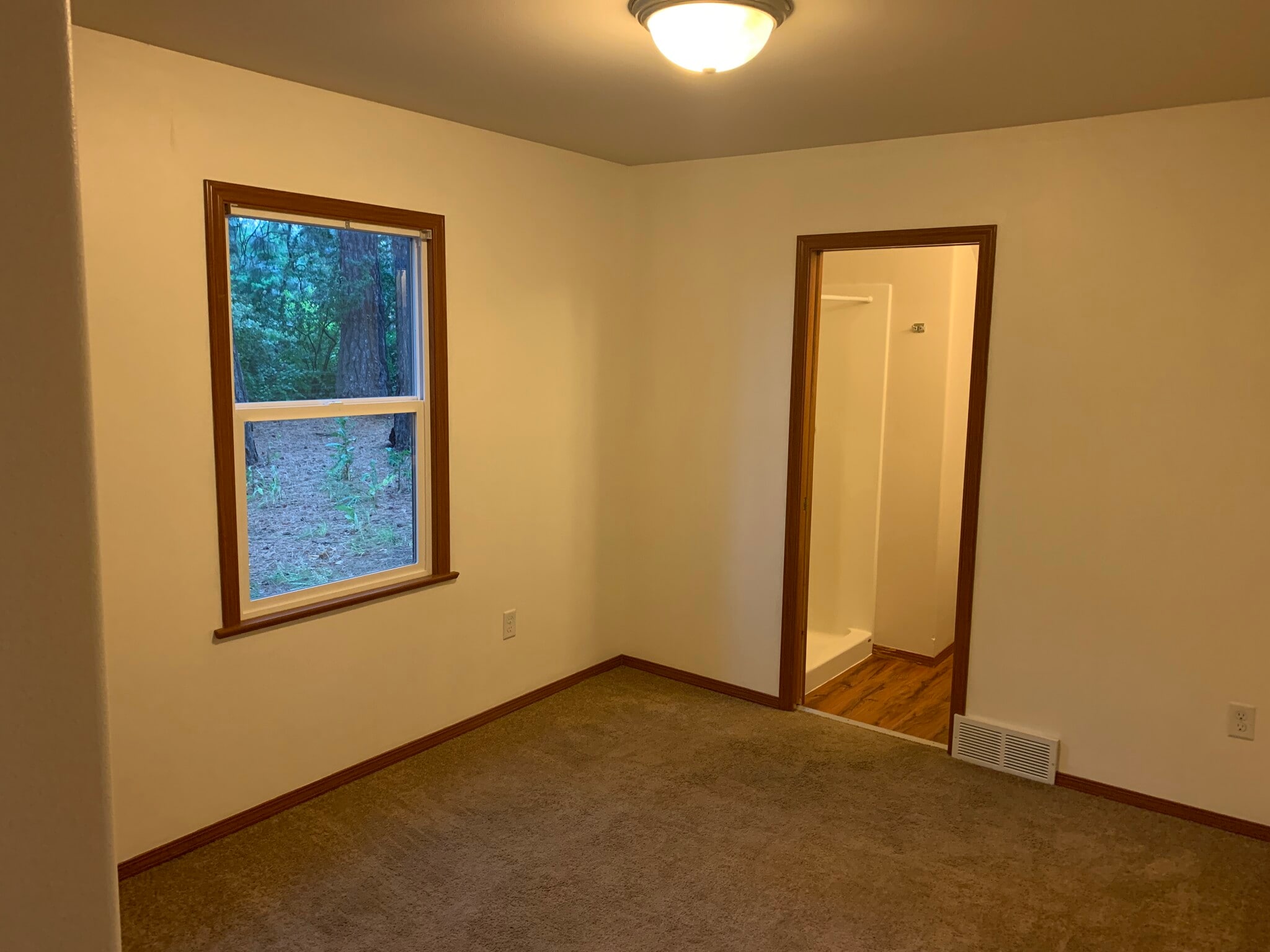 Building Photo - 520 K St
