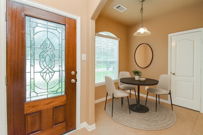 Building Photo - 26923 Glacier Creek Dr