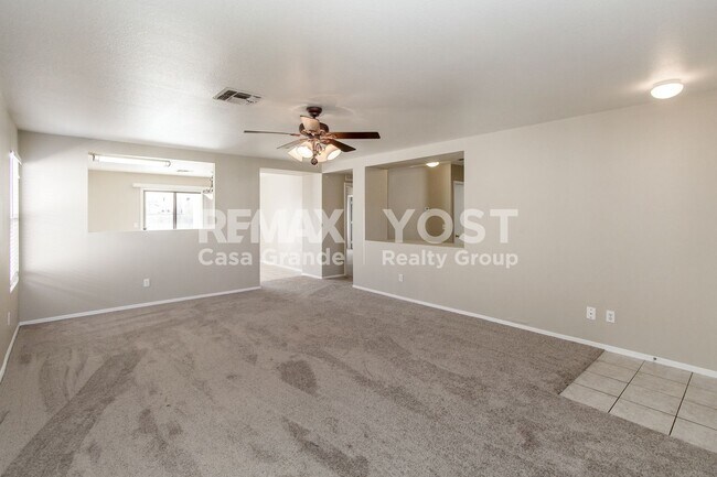 Building Photo - Splash Into Easy Living!