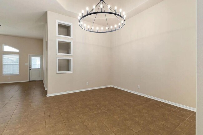 Building Photo - 16007 David Hill Ln